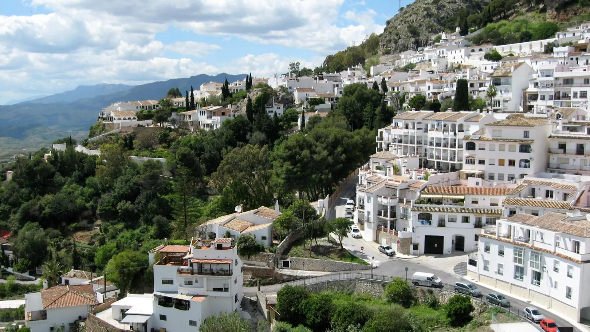 Club Delta Apartments By Ghr Rentals Mijas Spain